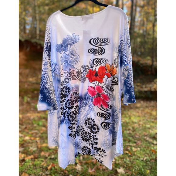 2 CSC STUDIO Abstract Floral Tunic Top Shirt White Blue SZ 1X C100142 - Picture 5 of 7